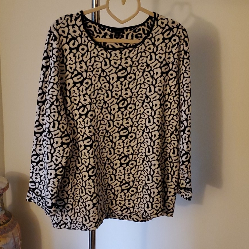 Woman's clothes